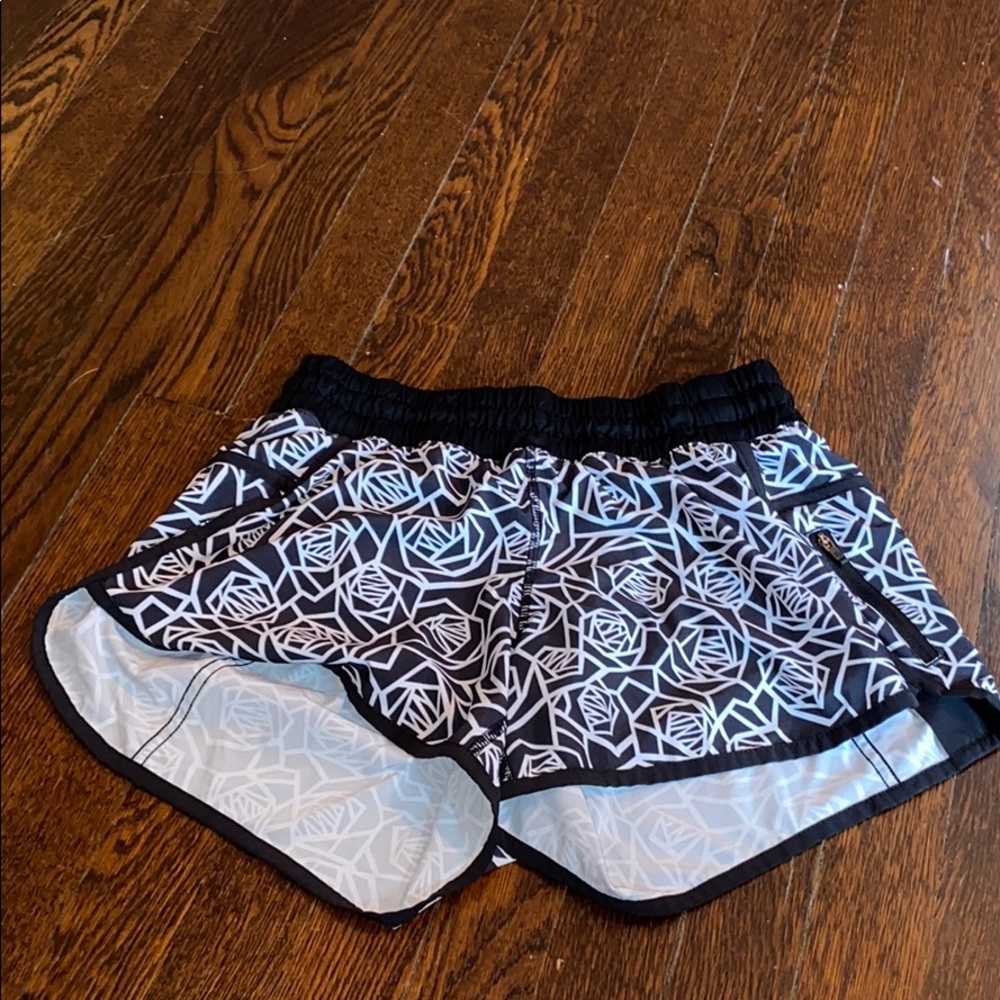lululemon running shorts 2inch